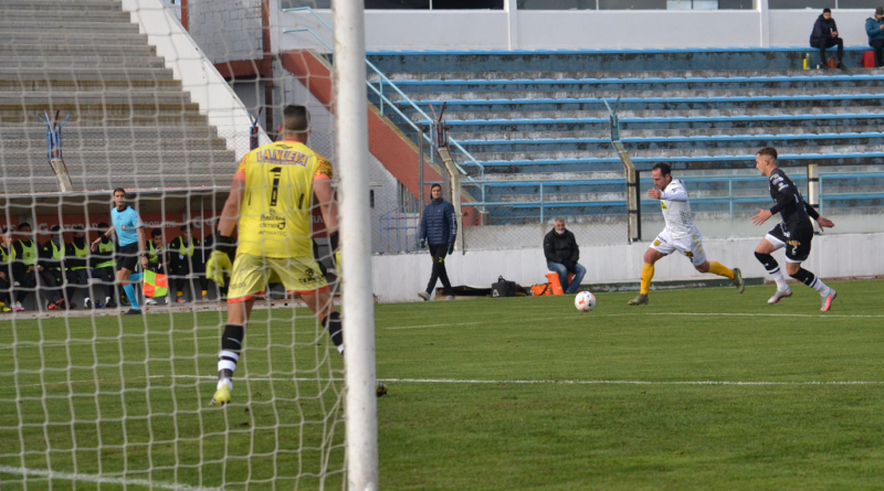 Santamarina recibe a Guemes