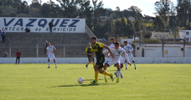 Santamarina perdió y quedó último
