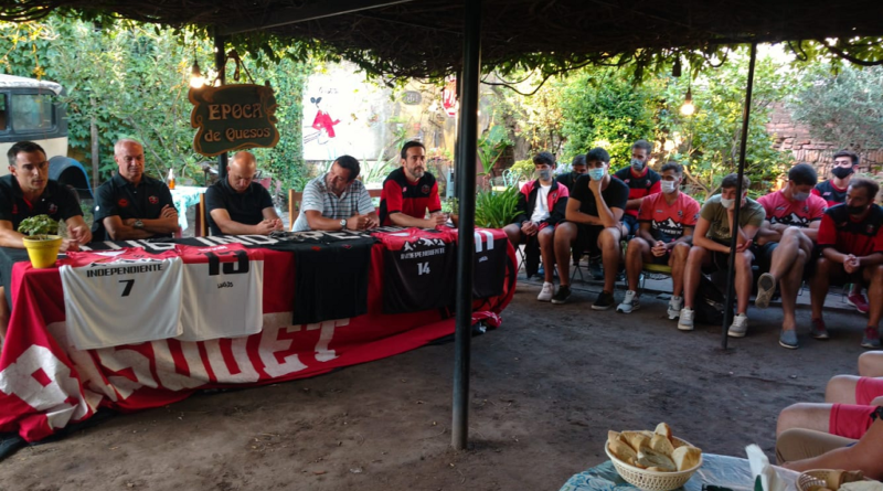 Independiente presentó al plantel del Federal