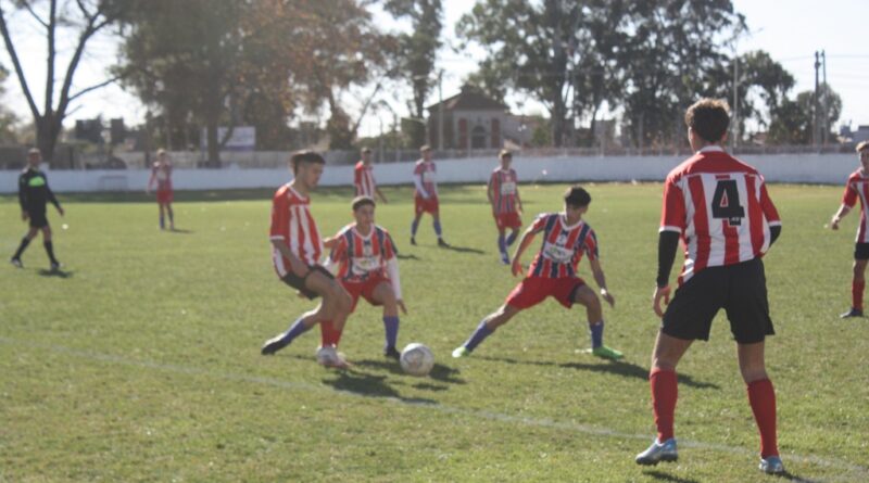 Ferro y Atlético Ayacucho cierran su Clausura